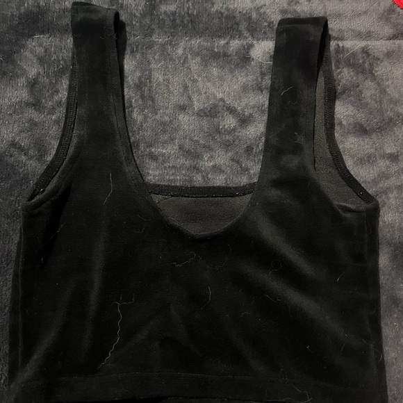 cropped black velvety tank top. size extra small - Picture 1 of 3